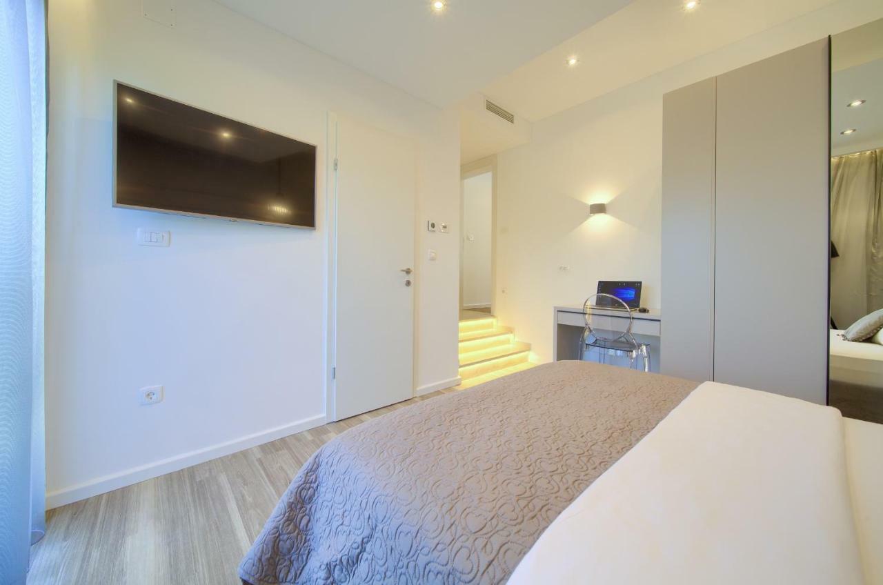 Holiday Home Elegant Vrh  Екстер'єр фото